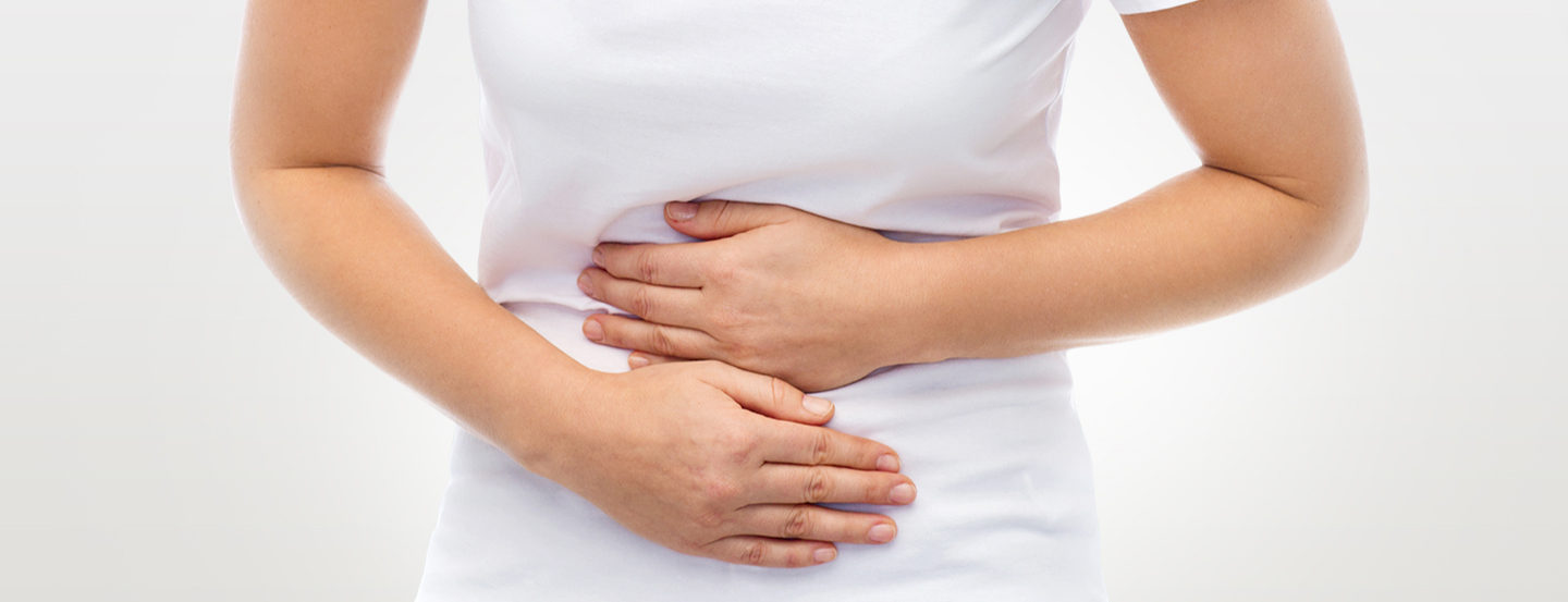 Почему у женщин бывает боль в животе в районе пупка причины и способы лечения